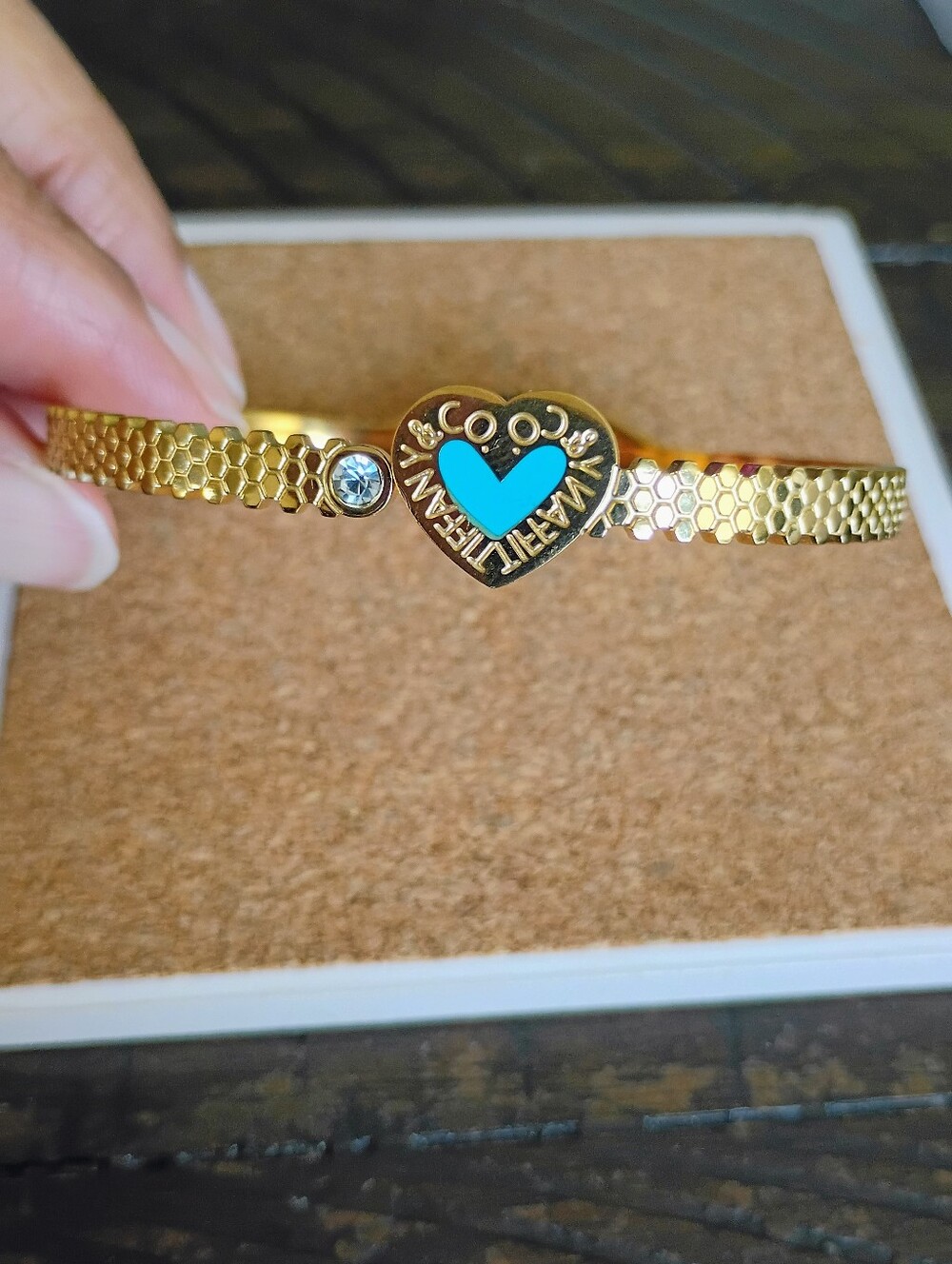 New Gold Tone Heart Bracelet with Turquoise Accent